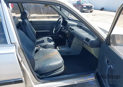 1983 Peugeot 505 из США, поврежденный, VIN VF3BA11F7DS336792